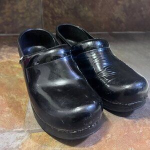 Patten Leather Professional Dansko Clog